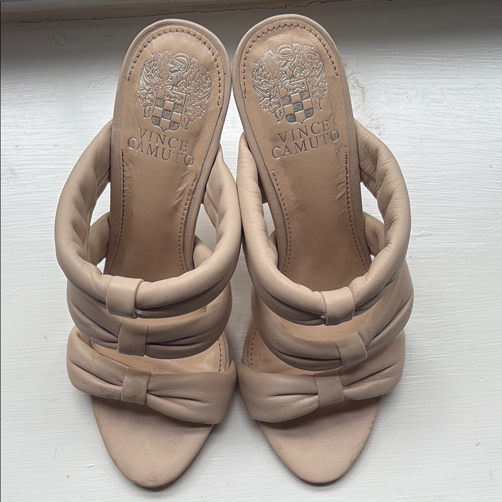 Vince Camuto Women's Tan Heels